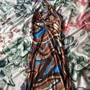 PrettyLittlething Brown & Blue Swirl Halter Maxi Dress